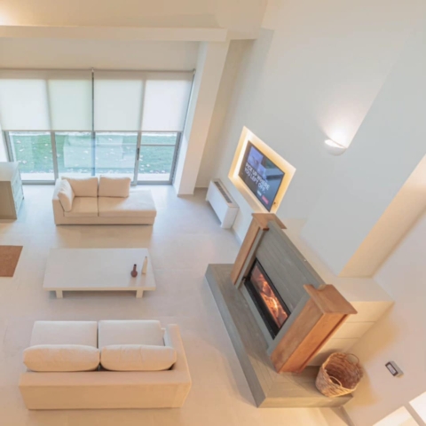 ΤΡΑΠΕΖΙ ΣΑΛΟΝΙΟΥ ΜΕ ΚΑΠΑΚΙ ΚΕΡΑΜΙΚΟ